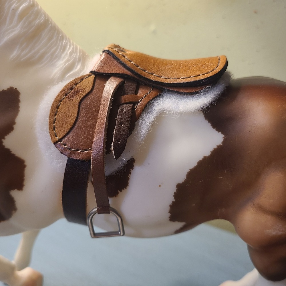 Breyer English Saddle and Pad Traditional Size Two Tone Brown Leather Horse Tack